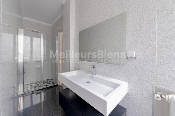 Paris 16ème - À VENDRE - Magnifique 7 pièces de 207,49 m²