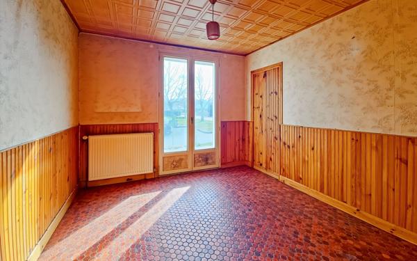 Maison à vendre    7 pièces •  Estrées-Saint-Denis