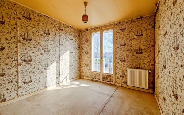 Maison à vendre    7 pièces •  Estrées-Saint-Denis