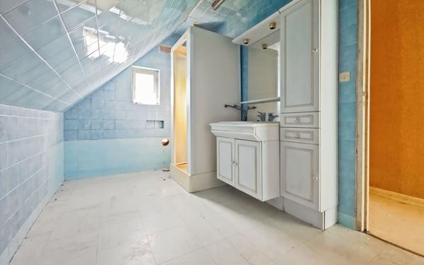 Maison à vendre    7 pièces •  Estrées-Saint-Denis