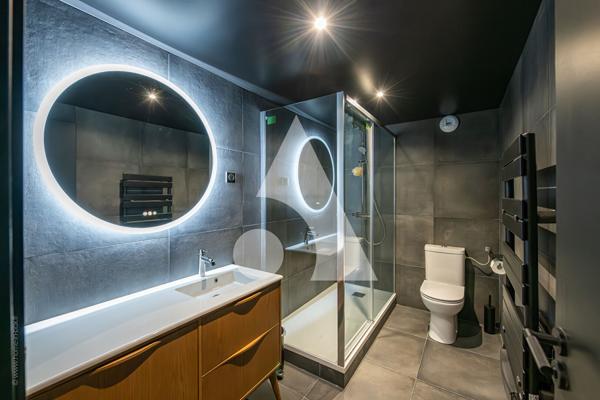 Maison 7 pièces 216 m2