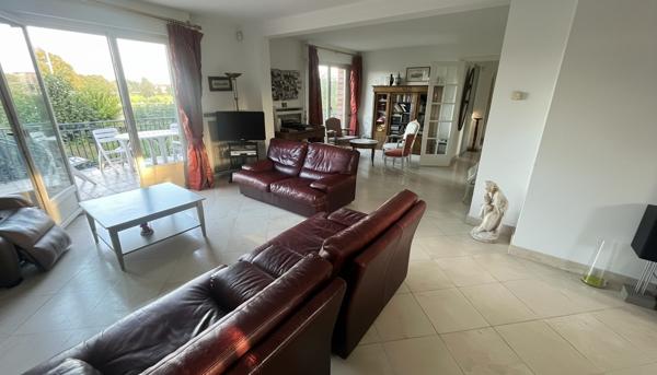 BELLE MAISON • MARCQ-EN-BAROEUL • 167 m² • JARDIN 200 m²