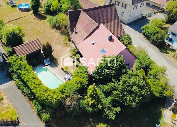 Maison - 7 pièces - 200m²