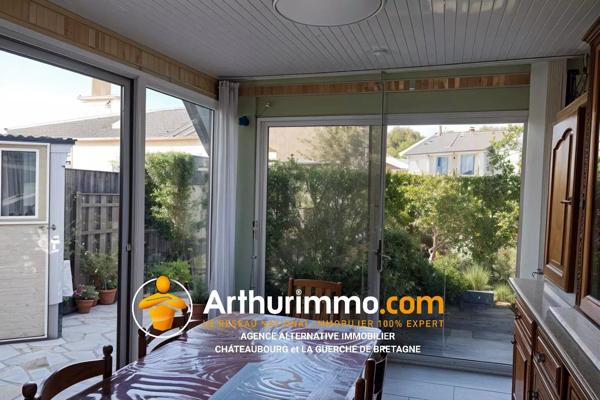 Vente                                                      Maison
                        
                     7 pièces                      139 m2                     à Vitré