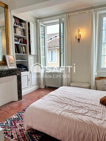 Maison 342 m² centre ville 10 pièces, dépendances