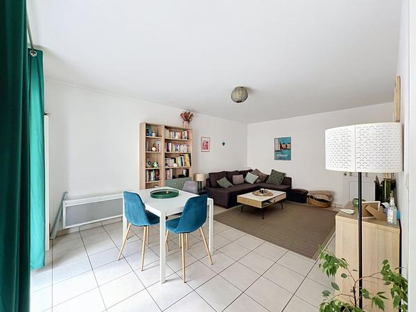 A LOUER ANGERS T3 71.37 m² (BALCON + PARKING EN SOUS-SOL)