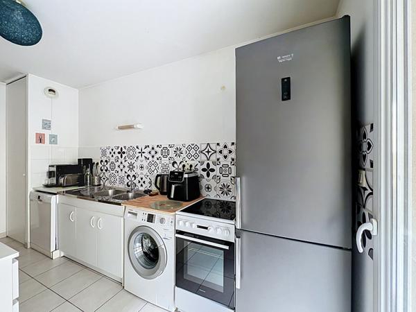 A LOUER ANGERS T3 71.37 m² (BALCON + PARKING EN SOUS-SOL)