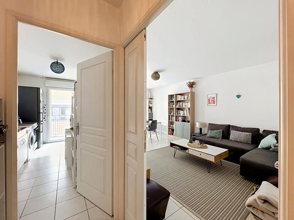 A LOUER ANGERS T3 71.37 m² (BALCON + PARKING EN SOUS-SOL)