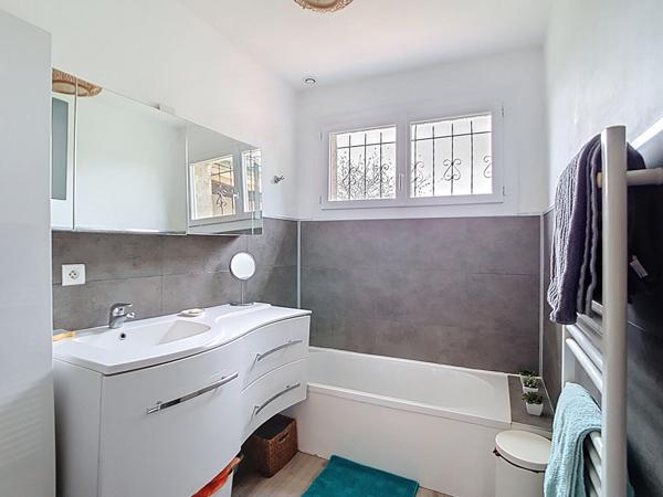 A VENDRE - Maison Fontenilles 6 pièce(s) 160 m2