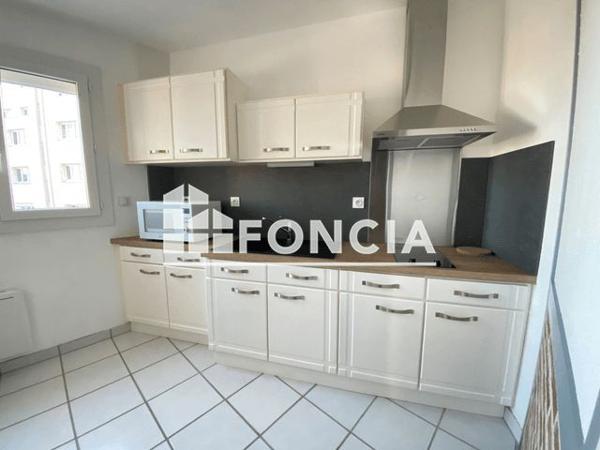 Location Studio meublé 28.42 m² - 40 AVENUE SAINT SURIN Limoges 87000