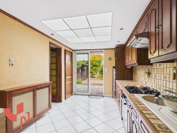 Maison 4 pièces, garage et extérieur