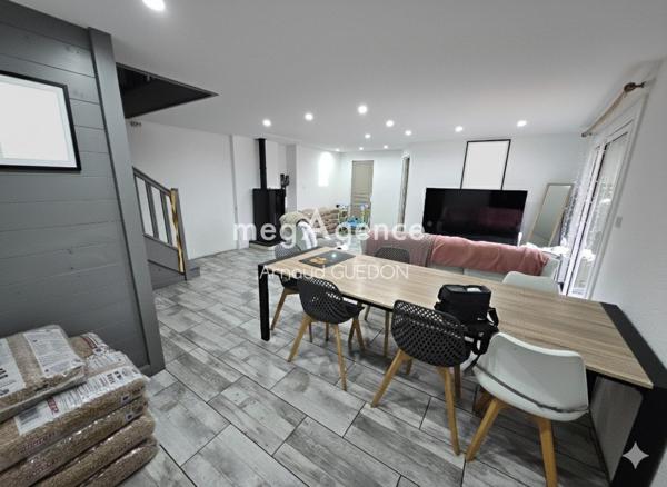 Maison à Vernoil-le-Fourrier, 49390 - 6 pièces 130m²