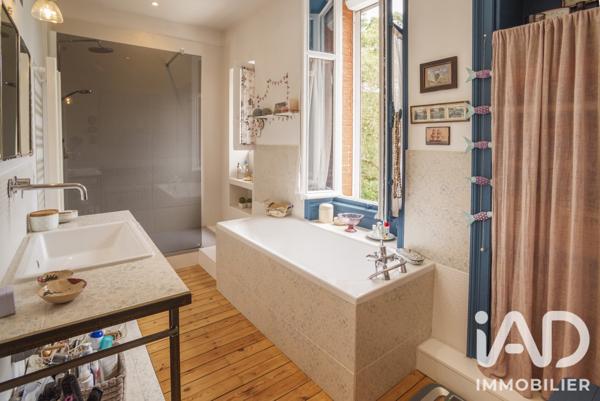 Maison à vendre 8 pièces 171 m² Rezé