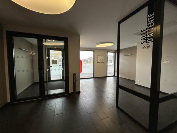 BUREAUX à VENDRE de 258 m²
