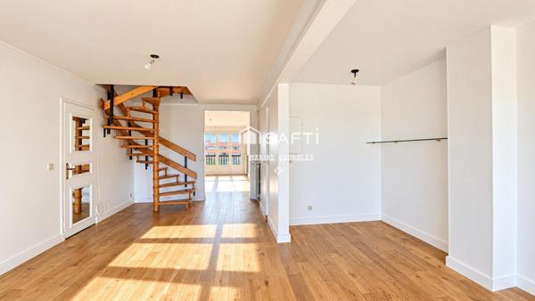 Appartement en duplex de 114 m² au dernier étage