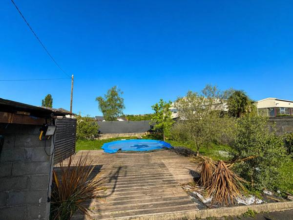 Vente                                                      Maison
                        
                     4 pièces                      82 m2                     à Brive-la-Gaillarde