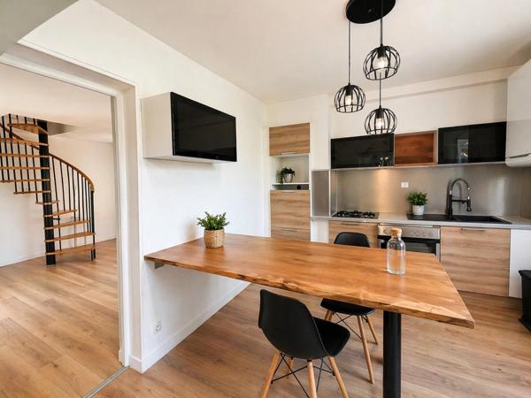 Vente                                                      Maison
                        
                     4 pièces                      82 m2                     à Brive-la-Gaillarde