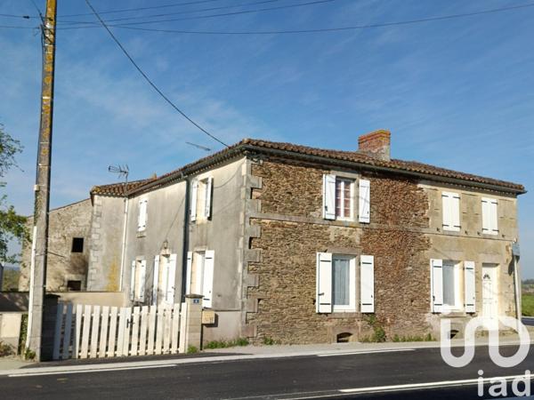 Maison de village 6 pièces de 170 m² à Mouilleron-Saint-Germain (85390)