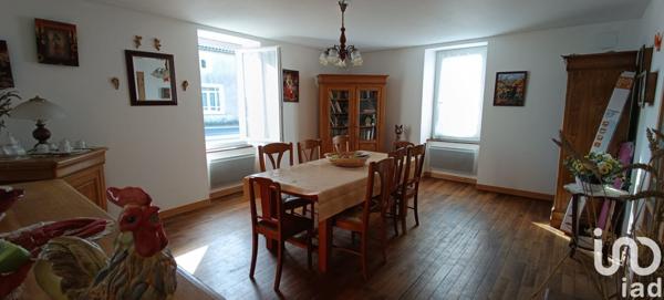 Maison de village 6 pièces de 170 m² à Mouilleron-Saint-Germain (85390)