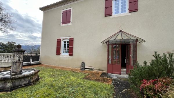 Demeure de charme du XVIIIe siècle - Cachet exceptionnel et vue dominante Saint laurent les tours