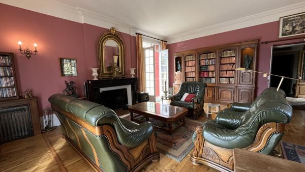 Demeure de charme du XVIIIe siècle - Cachet exceptionnel et vue dominante Saint laurent les tours