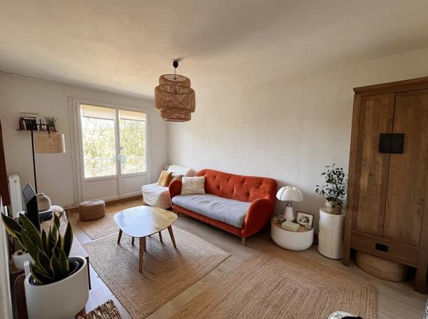 Appartement
                                                                                                                                                                                                                                                                                                                        2 pièce(s)                                                                                                                                                                                                          1 chambre(s)                                                                                                                                                                                                          51  m²