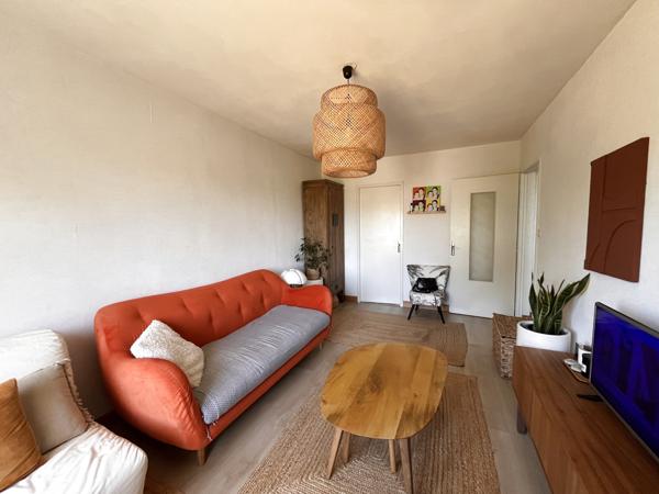 Appartement
                                                                                                                                                                                                                                                                                                                        2 pièce(s)                                                                                                                                                                                                          1 chambre(s)                                                                                                                                                                                                          51  m²
