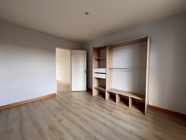 Appartement
                                                                                                                                                                                                                                                                                                                        2 pièce(s)                                                                                                                                                                                                          1 chambre(s)                                                                                                                                                                                                          51  m²