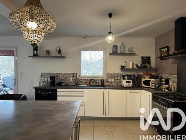 Maison à vendre 5 pièces 135 m² Saint-Pée-sur-Nivelle