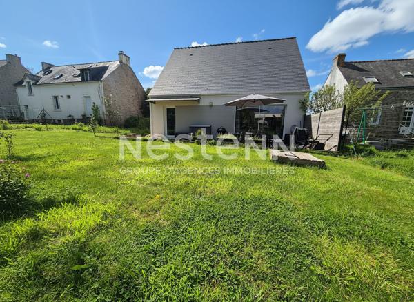 Maison de plain pied à vendre à Elven, 3 chambres - environ 600m² de terrain