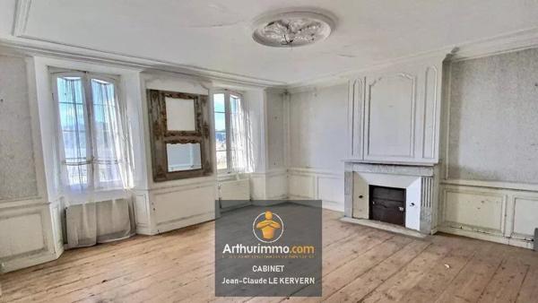Vente                                                      Maison
                        
                     10 pièces                      308 m2                     à Binic