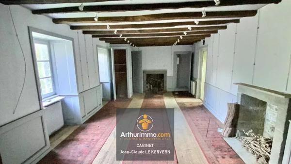 Vente                                                      Maison
                        
                     10 pièces                      308 m2                     à Binic