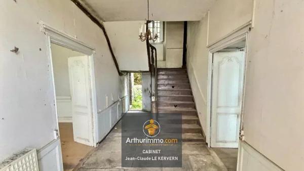 Vente                                                      Maison
                        
                     10 pièces                      308 m2                     à Binic