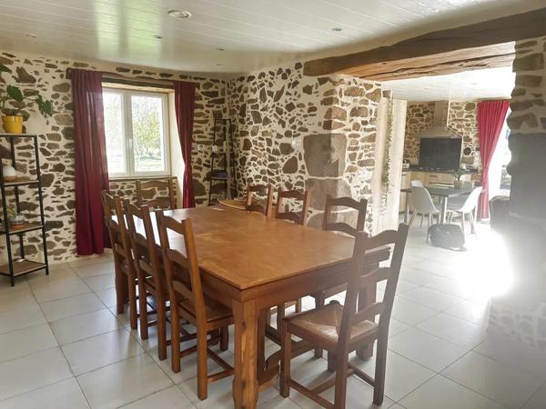 Maison de caractère de 96 M2 sur 3294 M2 de terrain