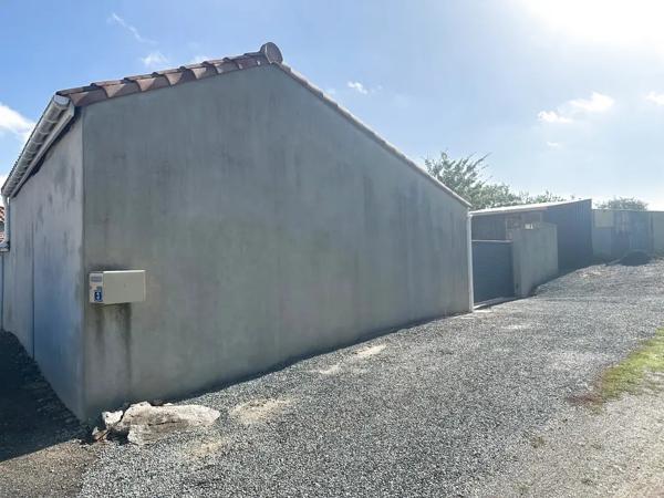 Maison de caractère de 96 M2 sur 3294 M2 de terrain