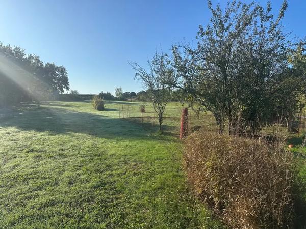 Maison de caractère de 96 M2 sur 3294 M2 de terrain