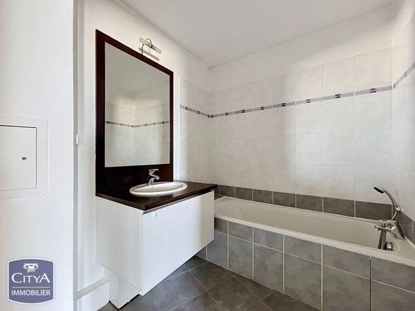 Appartement à vendre 3 pièces 59.82m² Nîmes (30000)