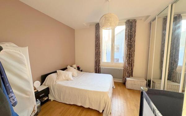 Maison à vendre    3 pièces •  Drancy