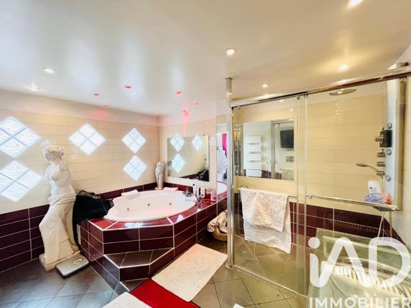 Appartement à vendre 4 pièces 114 m² Mandelieu-la-Napoule