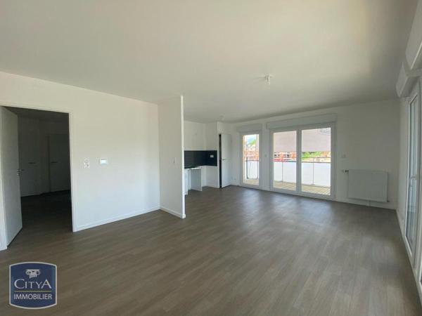 Appartement à louer 3 pièces 65.22m² Concarneau (29900)