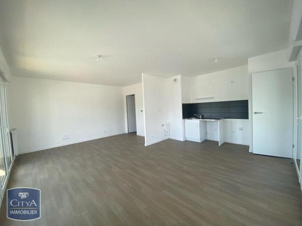 Appartement à louer 3 pièces 65.22m² Concarneau (29900)