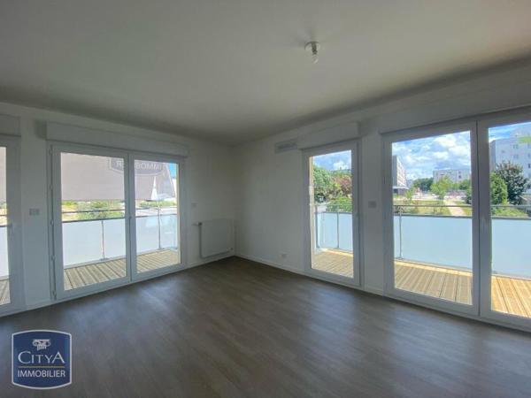 Appartement à louer 3 pièces 65.22m² Concarneau (29900)