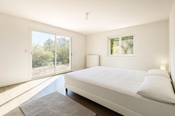 Maison de plain-pied 325 m² à Fargues-Saint-Hilaire