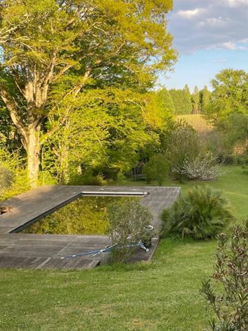 Maison de plain-pied 325 m² à Fargues-Saint-Hilaire