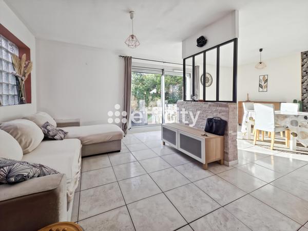 Maison 5 pièces - 104 m² Exclusivité efficity