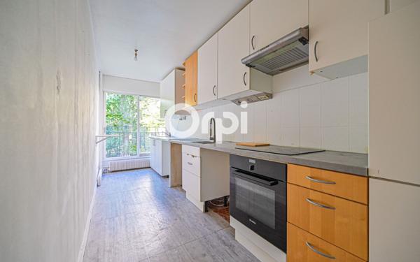 Appartement à vendre    3 pièces • 75,30 m2 Paris 11