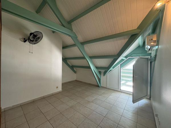 T4 DUPLEX VUE MER MEUBLE GOSIER