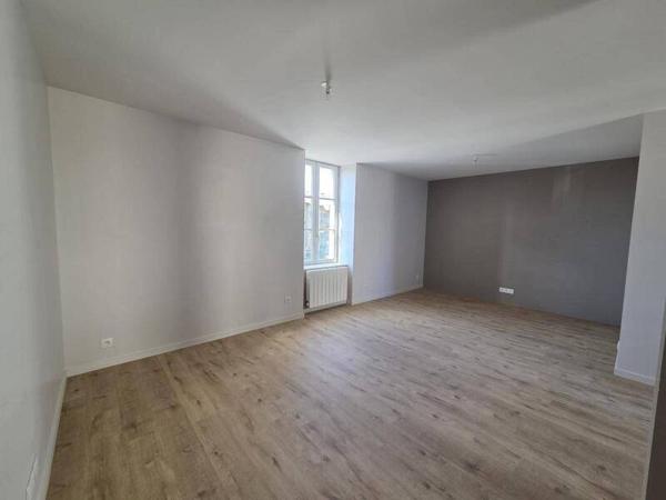 Appartement 3 pièces                                        - 69590 Saint-Symphorien-sur-Coise Réf : 13418