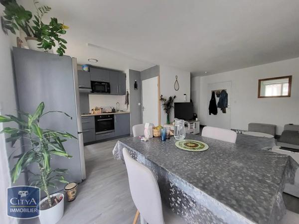 Appartement à louer 2 pièces 48.93m² Brive-la-Gaillarde (19100)