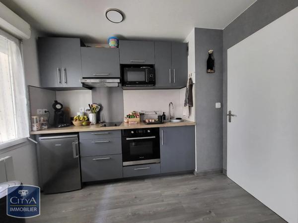 Appartement à louer 2 pièces 48.93m² Brive-la-Gaillarde (19100)